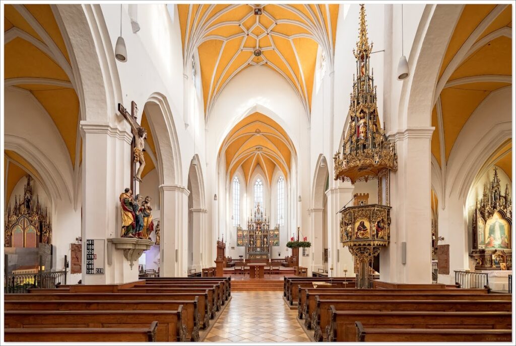 St. Jodok: A Gothic Parish Church in Landshut, Germany 2 St. Jodok