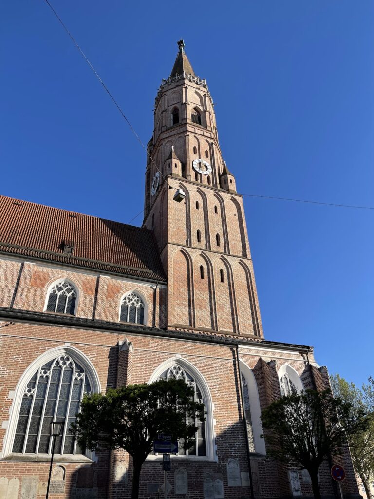 St. Jodok: A Gothic Parish Church in Landshut, Germany 3 St. Jodok