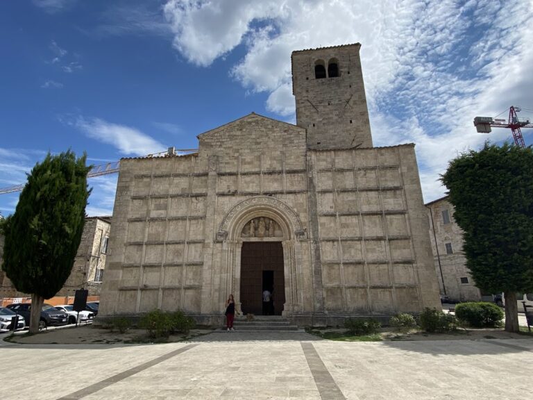 Chiesa dei Santi Vincenzo e Anastasio: A Historic Roman Catholic Church in Ascoli Piceno