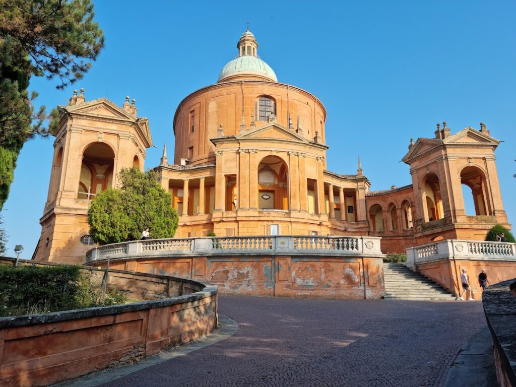 Sanctuary of the Madonna di San Luca: Bologna’s Pilgrimage Church and Portico 1 Sanctuary of the Madonna di San Luca