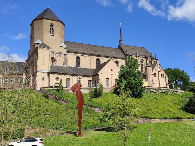 Basilica of St. Vitus, Mönchengladbach: Former Benedictine Abbey Church