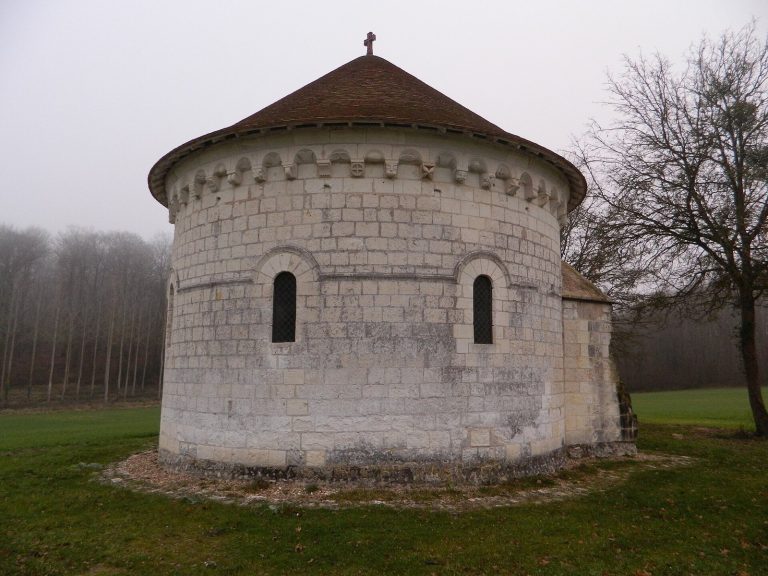 Saint John of Liget Chapel in Sennevières: A Romanesque Chapel