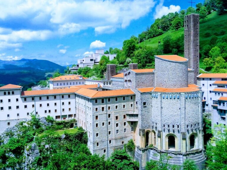 Sanctuary of Arantzazu: A Franciscan Marian Pilgrimage Centre in Spain