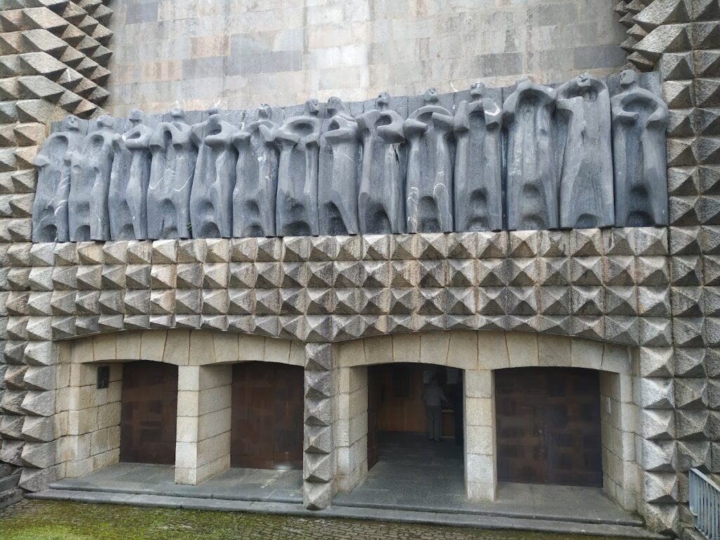 Sanctuary of Arantzazu: A Franciscan Marian Pilgrimage Centre in Spain 3 Sanctuary of Arantzazu