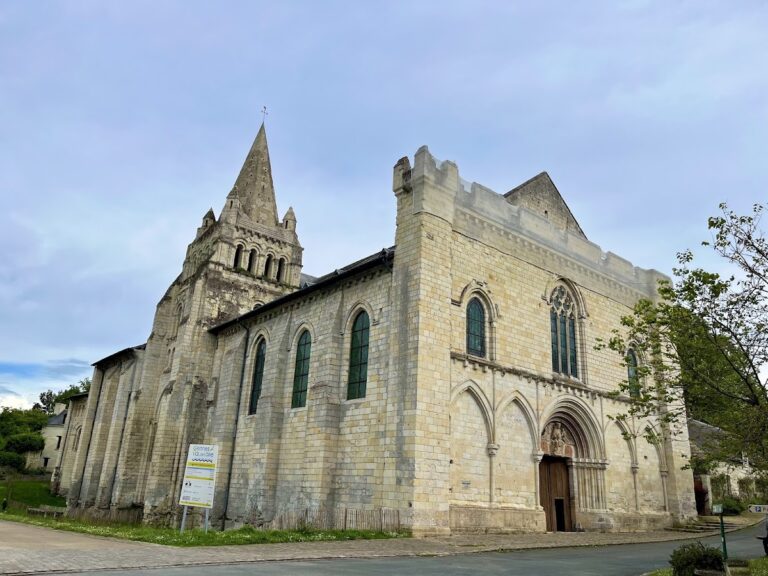 Notre-Dame (Cunault): A Former Priory Church in France