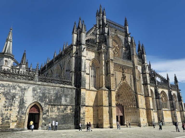 Batalha Monastery: A Portuguese Gothic Royal Mausoleum