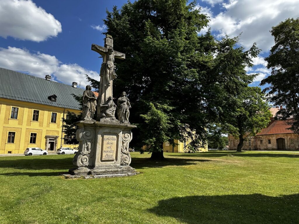 Teplá Abbey: A Premonstratensian Monastic Complex in Czechia 5 Teplá Abbey