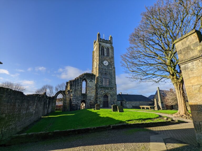 Kilwinning Abbey: A Tironensian Benedictine Monastery in Scotland