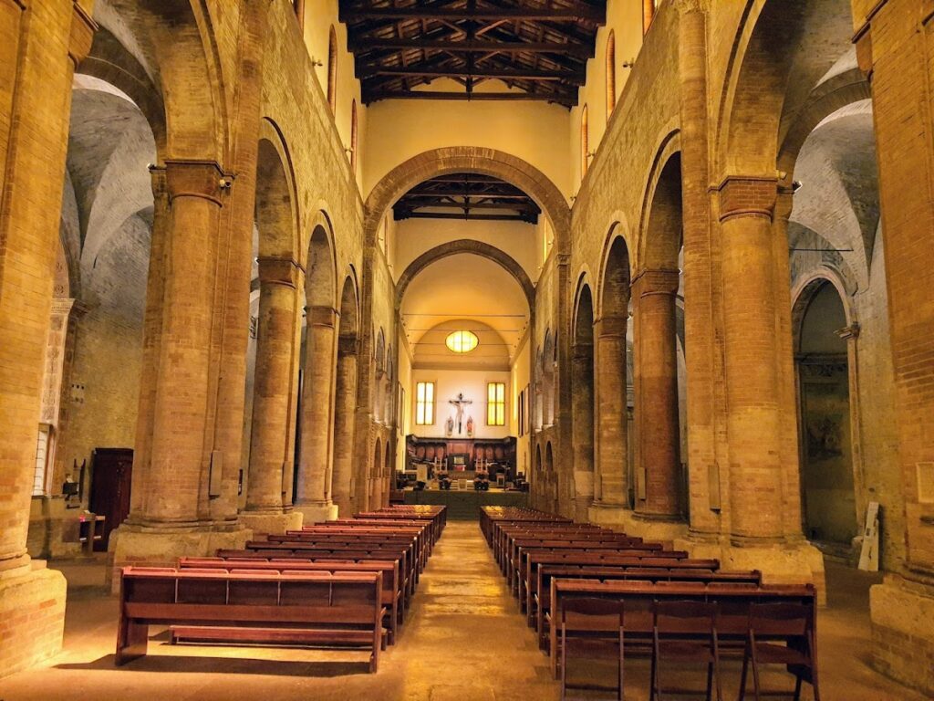San Mercuriale Abbey: A Romanesque Basilica and Monastic Complex in Forlì 3 San Mercuriale abbey