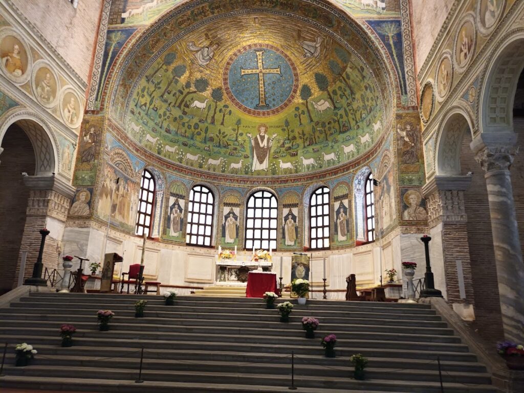 Basilica of Sant'Apollinare in Classe: A Sixth-Century Byzantine Basilica in Ravenna 3 Basilica of Sant'Apollinare in Classe