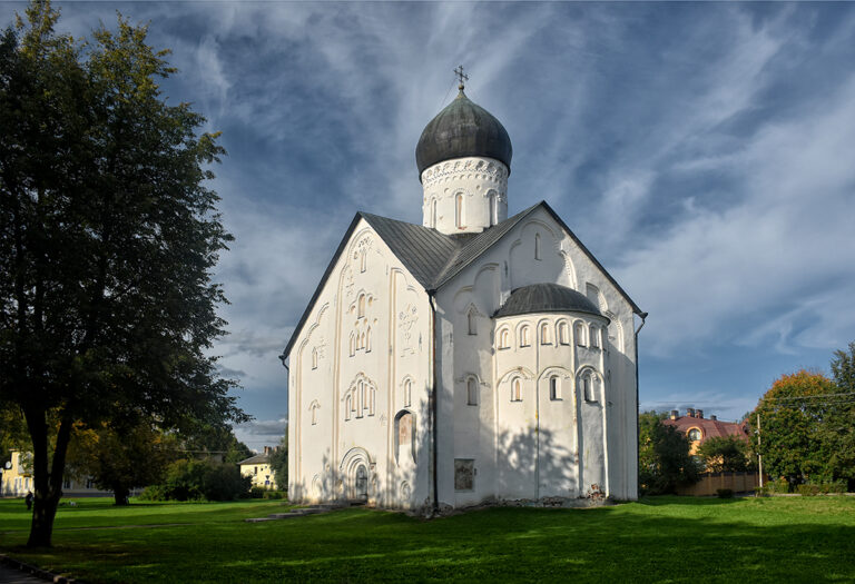 Church of the Transfiguration on Ilyina Street: A Novgorodian Museum and Frescoed Monument