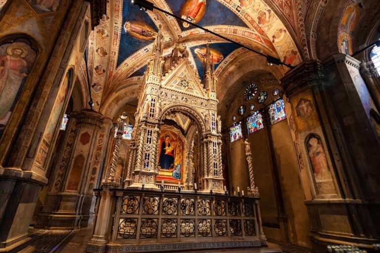 Orsanmichele: Florence’s Guild Church and Former Grain Market