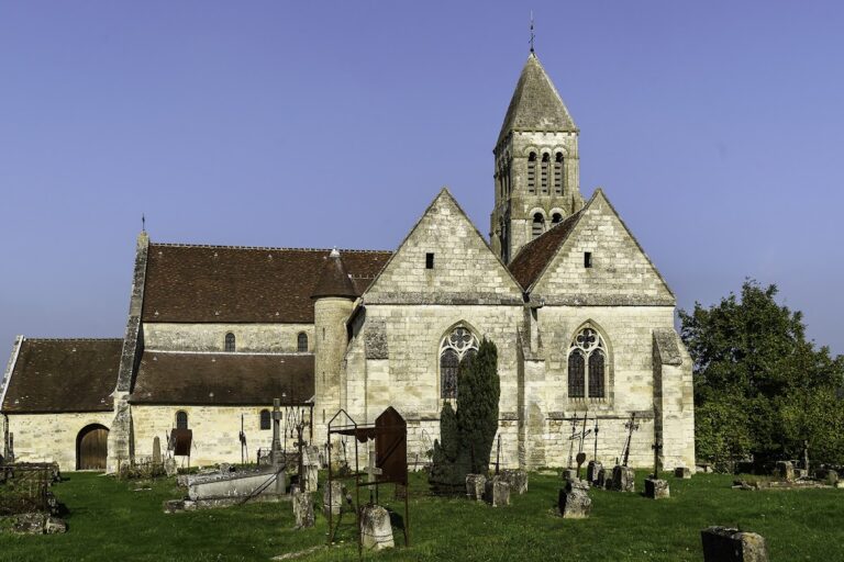 Église Saint-Gervais de Pontpoint: A Medieval Parish Church in France