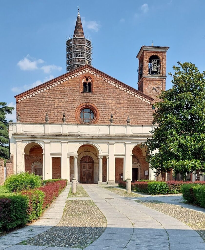 Chiaravalle Abbey: A Cistercian Monastery in Milan 1 Chiaravalle Abbey