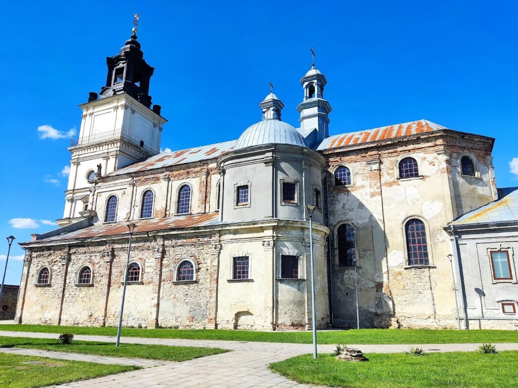 Pidkamin Monastery: A Fortified Dominican Monastery in Ukraine 1 Pidkamin Monastery
