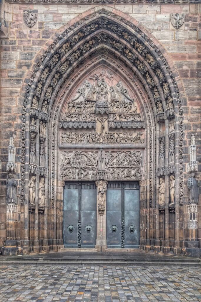 St. Lawrence: A Gothic Parish Church in Nuremberg, Germany 4 St. Lawrence