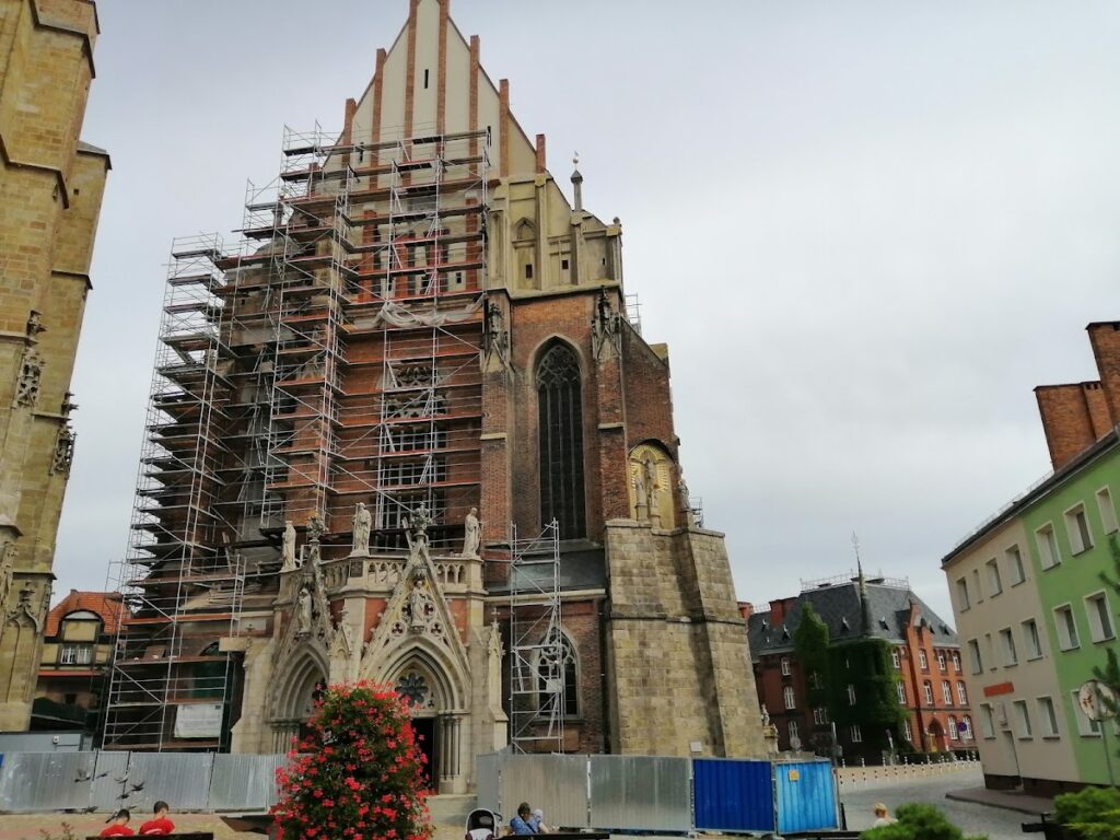 Basilica of St. Jacob and St. Agnes: A Gothic Church in Nysa, Poland 4 Basilica of St. Jacob and St. Agnes