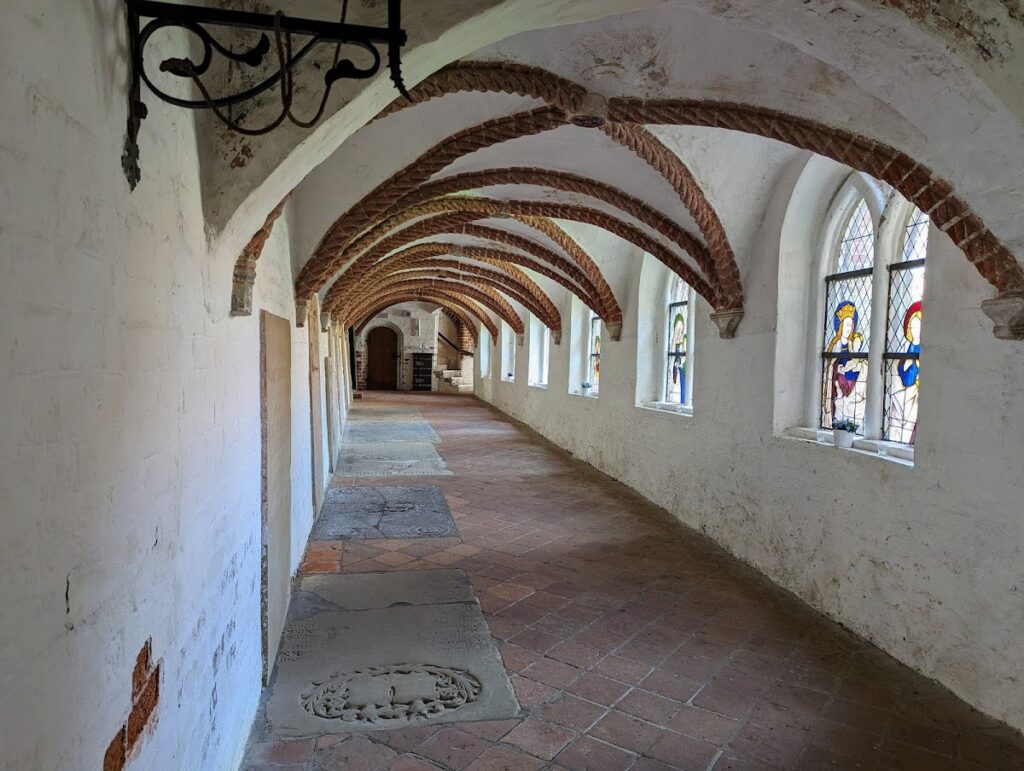 Lüne Abbey: A Medieval Benedictine Nunnery and Women’s Foundation in Germany 5 Lüne Abbey