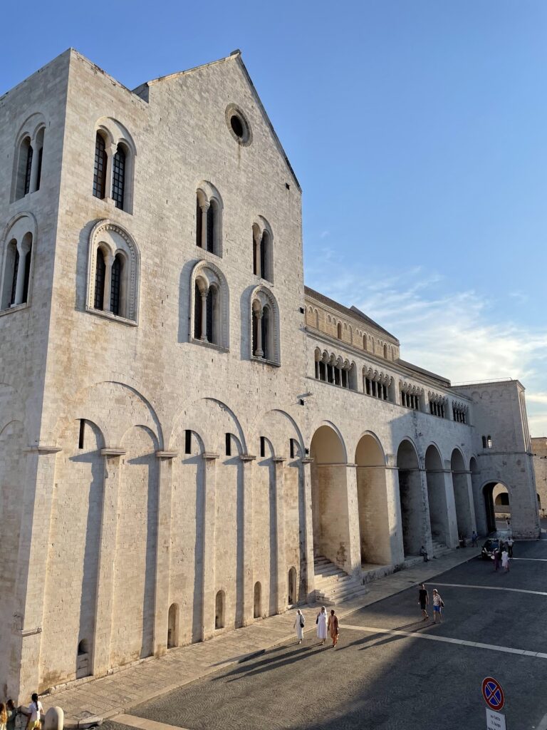 Basilica of Saint Nicholas: A Romanesque Pilgrimage Church in Bari 2 Basilica of Saint Nicholas