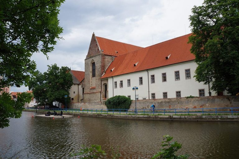 Dominican Monastery in České Budějovice: An Early Gothic Religious Complex
