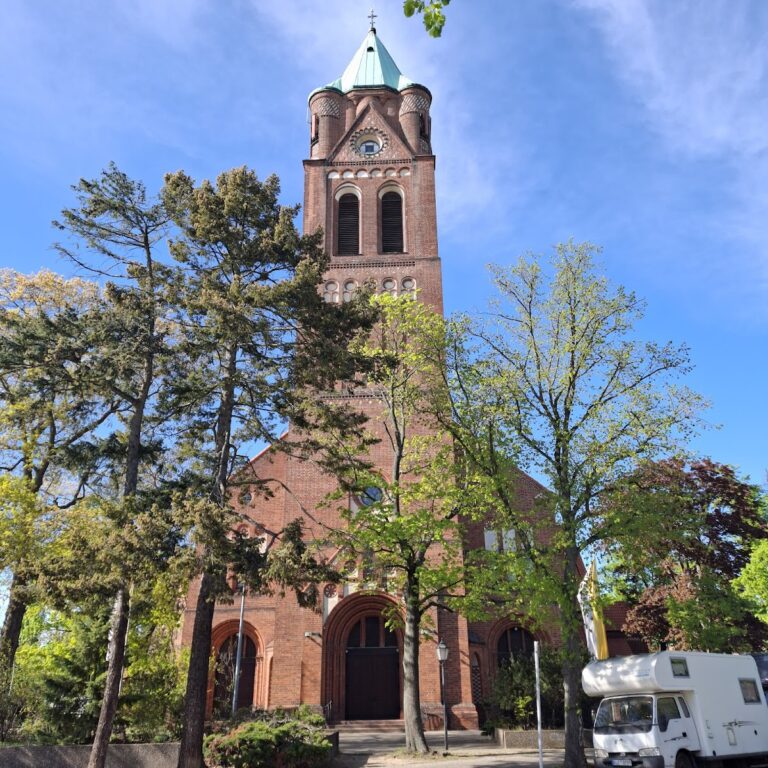 Maria, Hilfe der Christen Church: A Catholic Parish Church in Berlin-Spandau