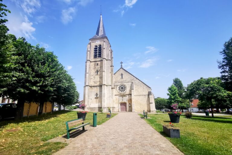 Church of Saint Peter and Saint Paul, Vémars: A Flamboyant Gothic Parish Church