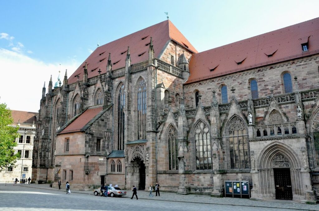 St. Sebaldus: Nuremberg’s Historic Parish and Council Church 2 St. Sebaldus