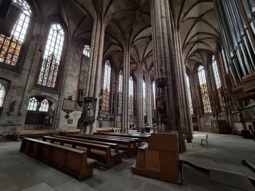 St. Sebaldus: Nuremberg’s Historic Parish and Council Church 3 St. Sebaldus