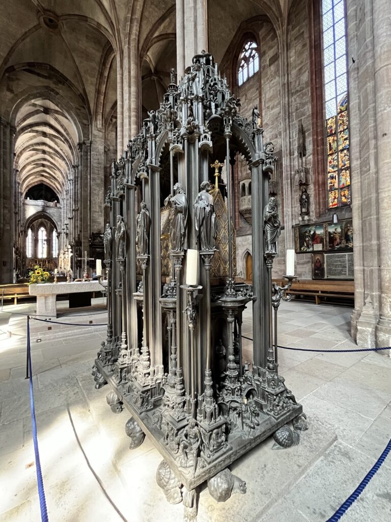 St. Sebaldus: Nuremberg’s Historic Parish and Council Church 4 St. Sebaldus
