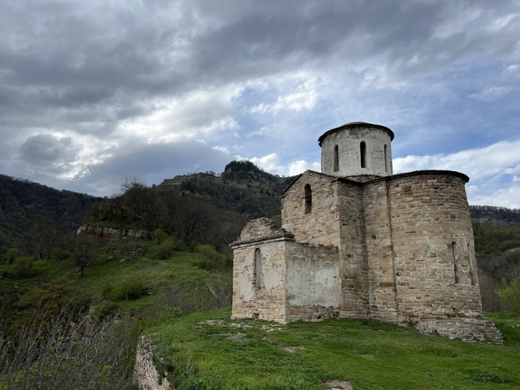 Senty Church: A Tenth-Century Alanian Orthodox Church in Russia 2 Senty Church