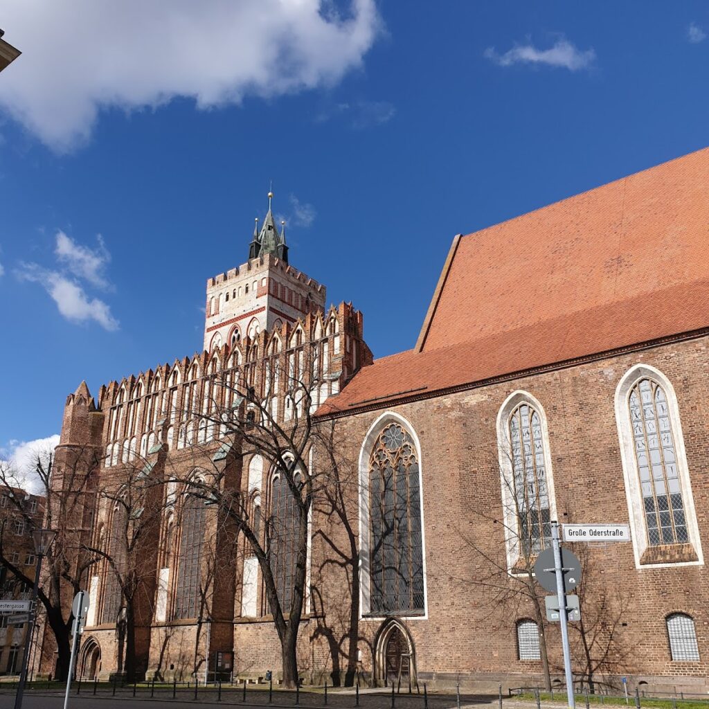 Marienkirche, Frankfurt: A Brick Gothic Parish Church in Frankfurt (Oder) 2 Marienkirche, Frankfurt