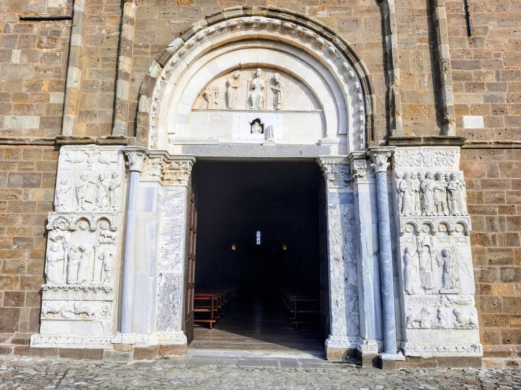 San Giovanni in Venere Abbey: A Benedictine Monastic Complex in Italy 3 San Giovanni in Venere Abbey