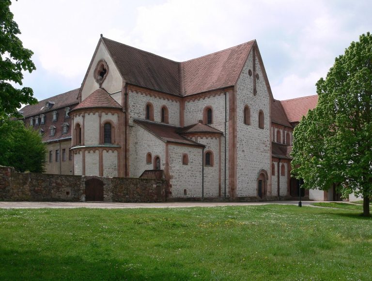Wechselburg Priory: A Medieval Monastery and Basilica in Germany