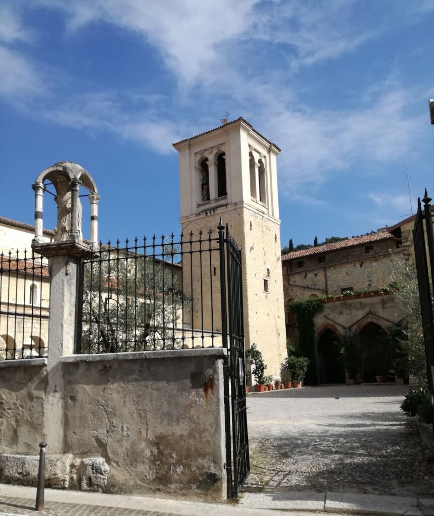 San Giovanni in Valle: A Romanesque Church in Verona, Italy 3 San Giovanni in Valle