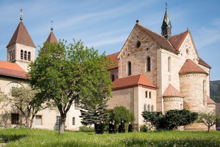Seckau Abbey: A Romanesque and Baroque Monastic Centre in Austria