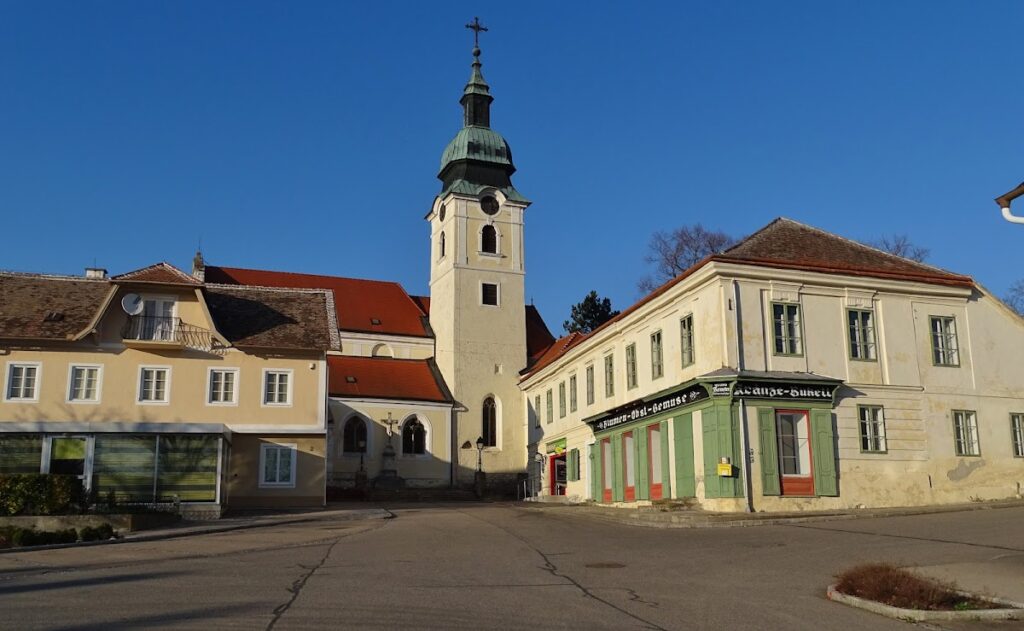 Pfarrkirche Sitzendorf: A Historic Parish Church in Austria 1 Pfarrkirche Sitzendorf