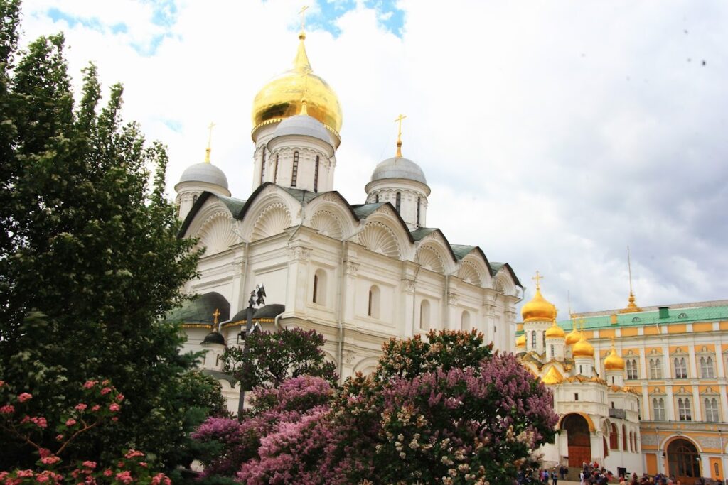 Nativity Church in the Kremlin: A Medieval Court Church in Moscow 3 Nativity Church in the Kremlin