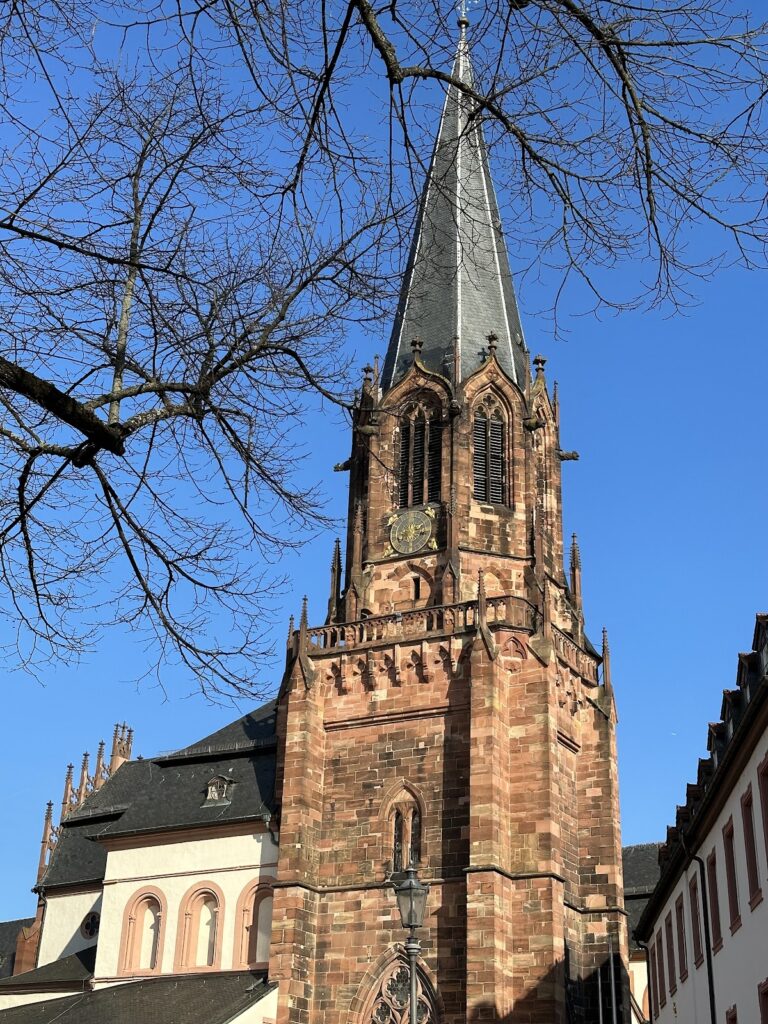 Basilica of SS. Peter and Alexander: A Collegiate Church in Aschaffenburg 2 Basilica of SS. Peter and Alexander