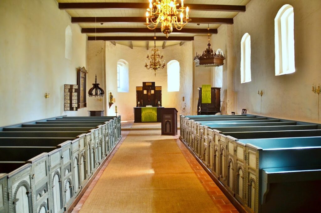 Elisabethkirche: A Romanesque Lutheran Church in Westrum, Germany 1 Elisabethkirche