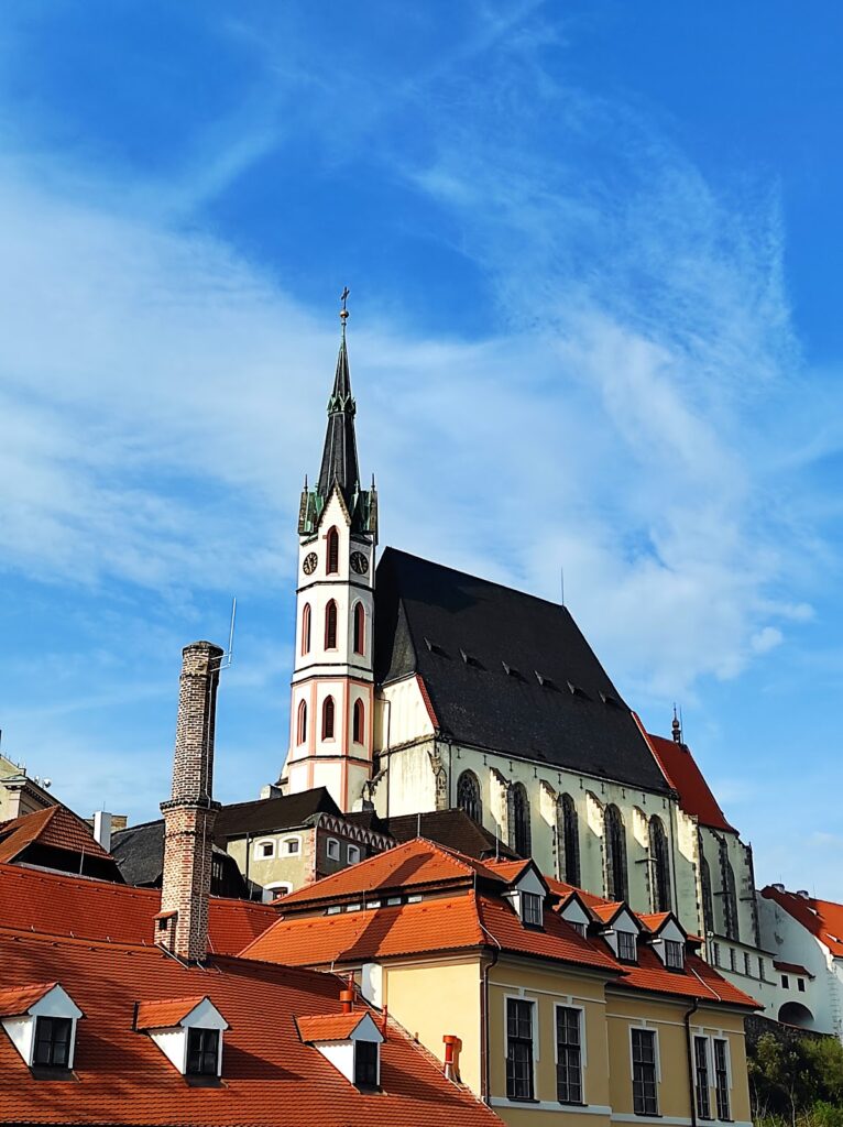 Church of Saint Vitus: The Gothic Parish Church of Český Krumlov 1 Church of Saint Vitus