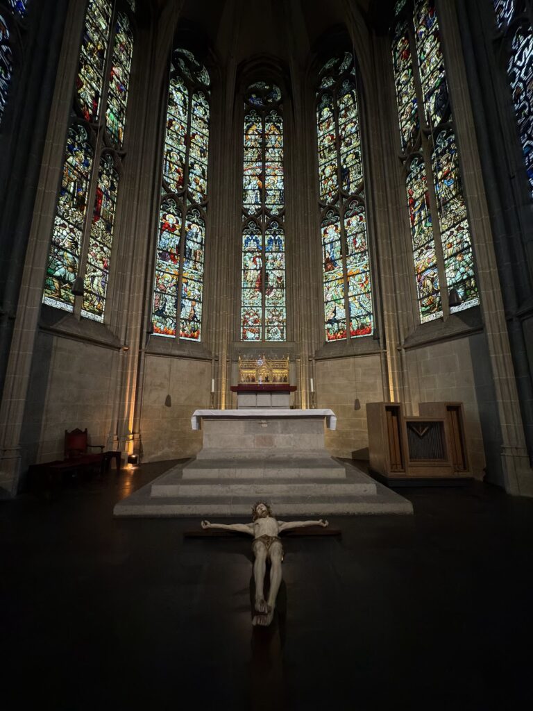 St. Andreas Church: Cologne’s Romanesque and Gothic Collegiate Church 3 St. Andreas Church