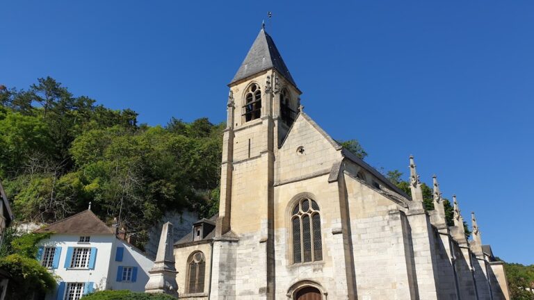 Église Saint-Samson de La Roche-Guyon: A Parish Church in France