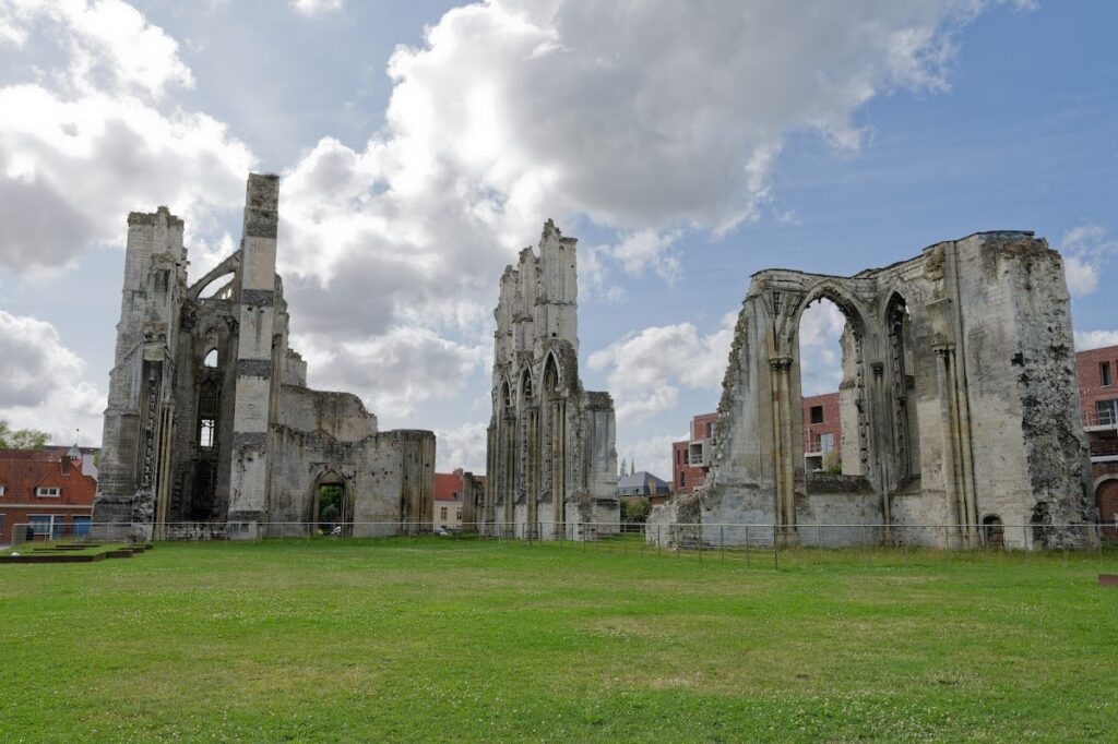 Abbey of Saint Bertin: A Medieval Monastic Centre in Saint-Omer, France 2 Abbey of Saint Bertin
