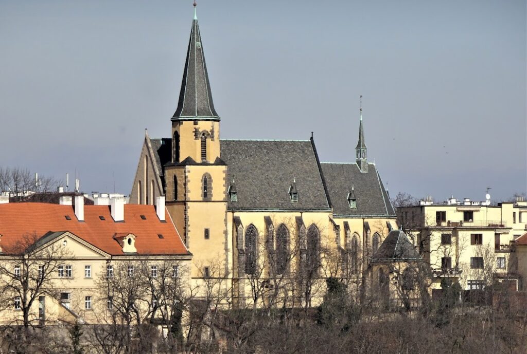 Church of St. Apollinaire: A Gothic Parish Church in Prague 1 Church of St. Apollinaire