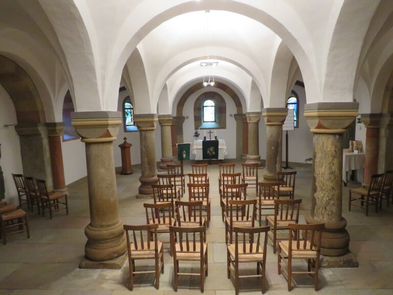 Stiftskirche St. Goar: A Medieval Collegiate Church in Germany