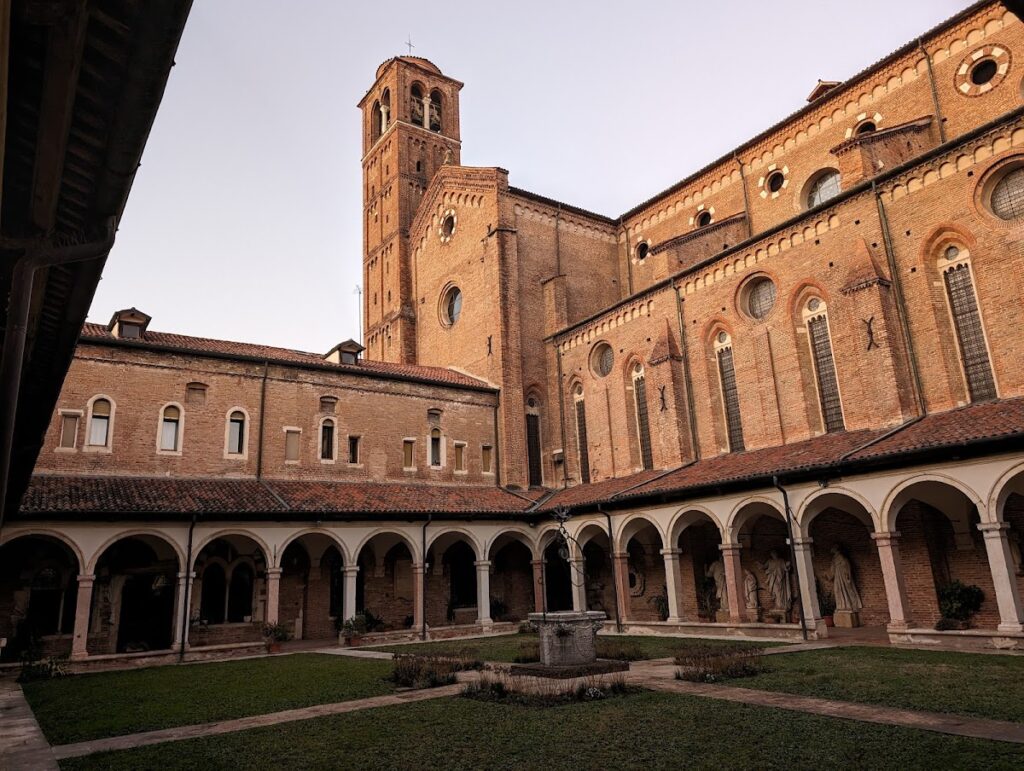 Saint Lorenzo Church in Vicenza: A Franciscan Gothic Church in Italy 3 Saint Lorenzo Church in Vicenza