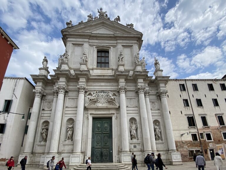 I Gesuiti: The Jesuit Church of Santa Maria Assunta in Venice