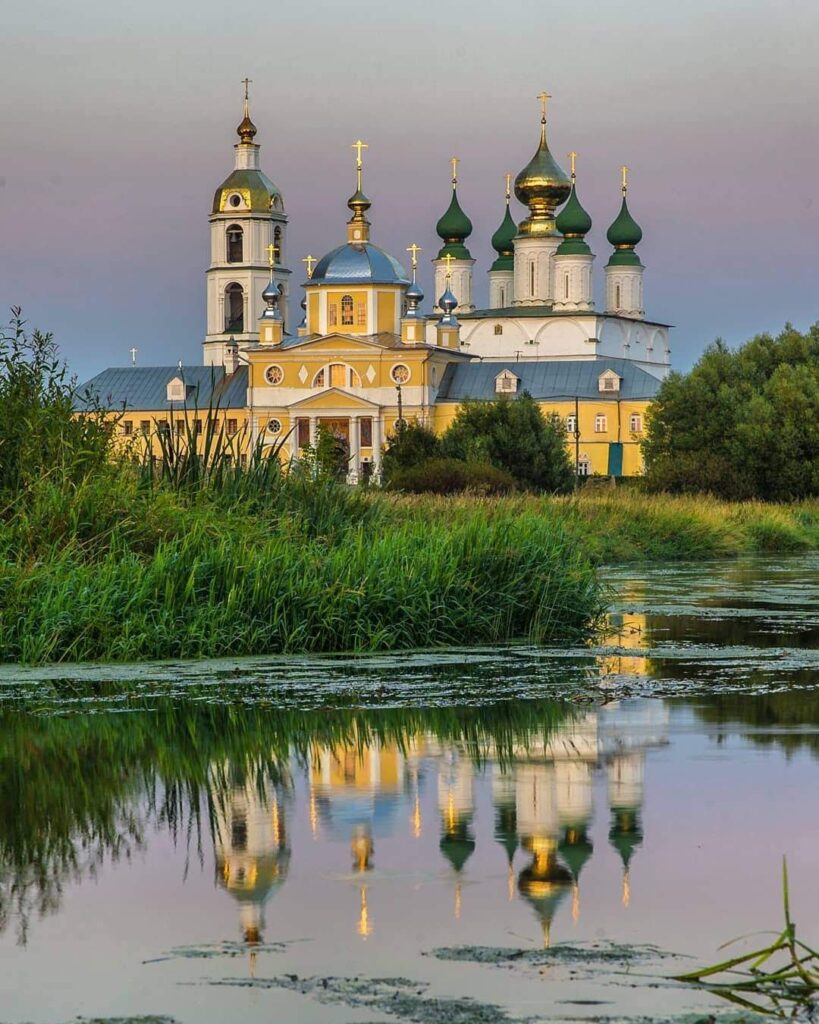 Nikolo-Shartomsky Monastery: A Russian Orthodox Monastic Complex in Russia 1 Nikolo-Shartomsky Monastery