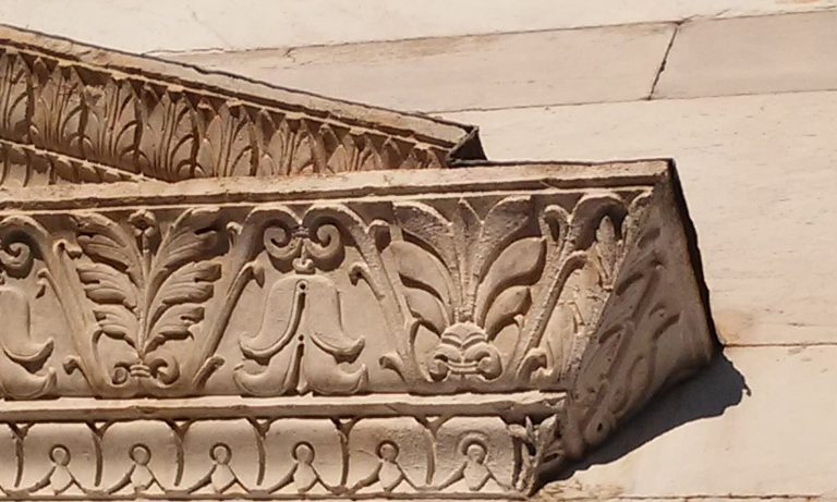 Sant’Alessandro, Lucca: A Romanesque Parish Church