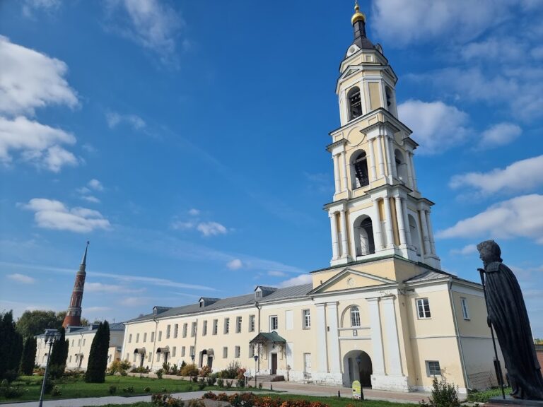 Old Golutvin Monastery: A Historic Russian Orthodox Monastery in Kolomna